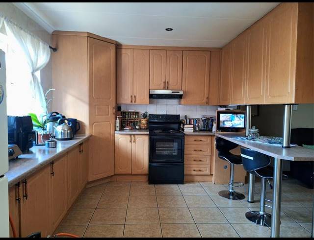 3 BEDROOM PROPERTY TO RENT IN MEYERTON SOUTH